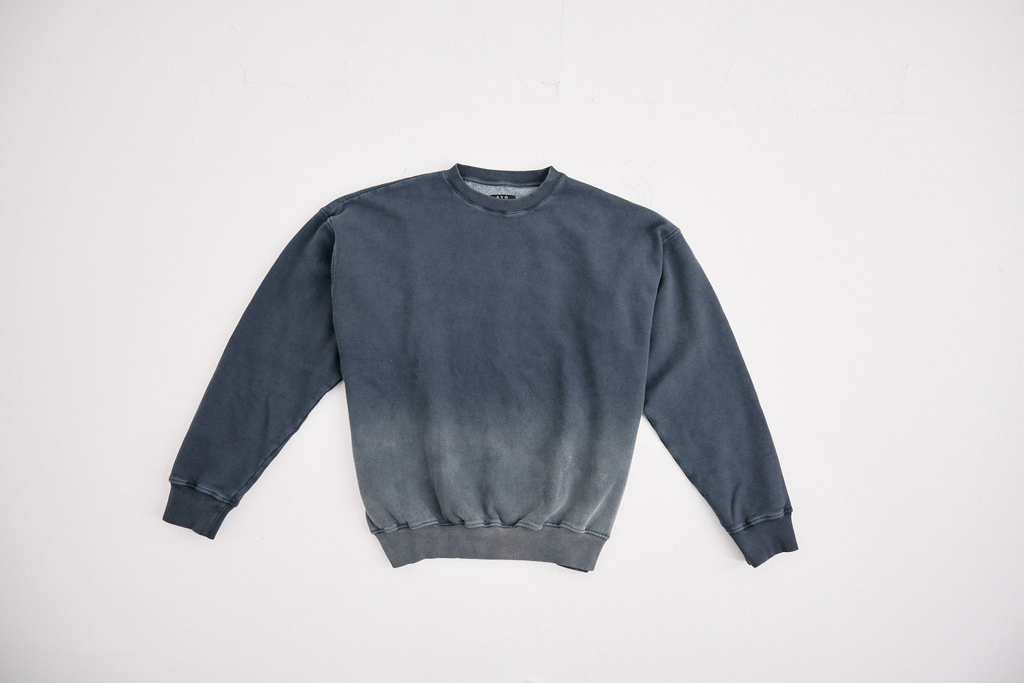 Fade Crew Neck - Grey