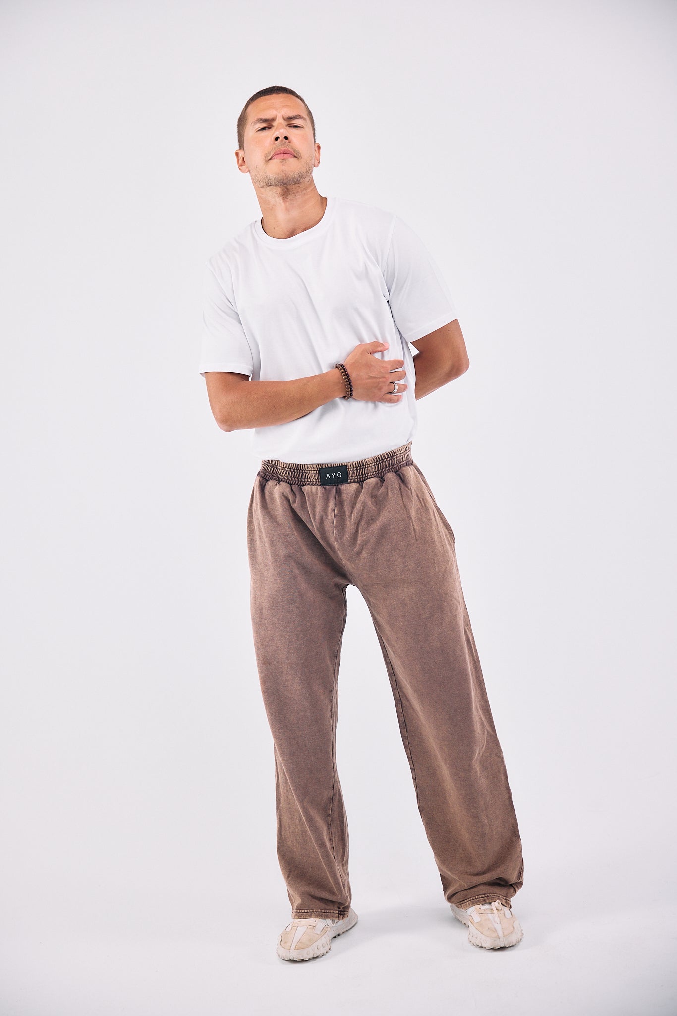 Stone Wash Sweatpants - BROWN