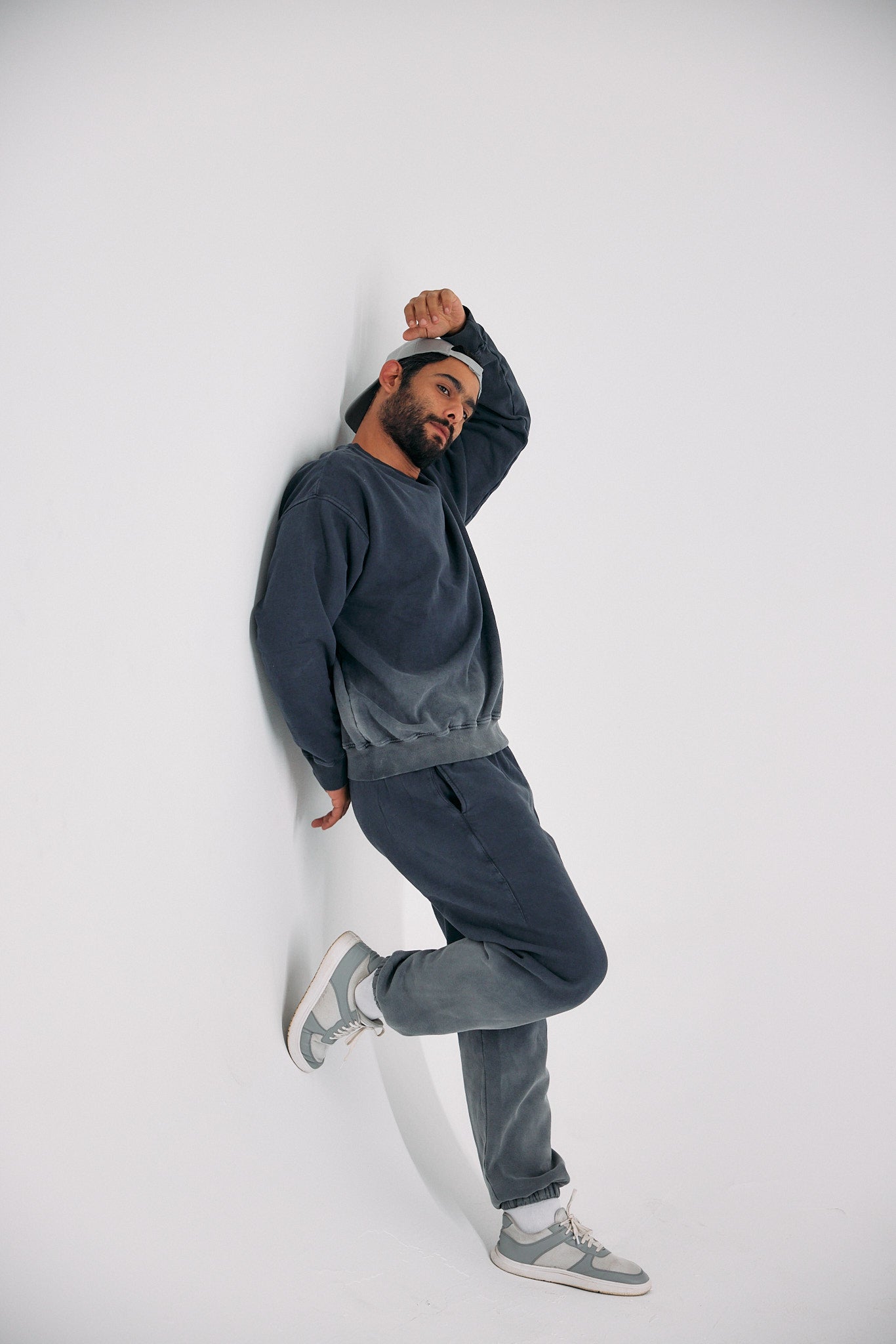 Fade Crew Neck - Grey