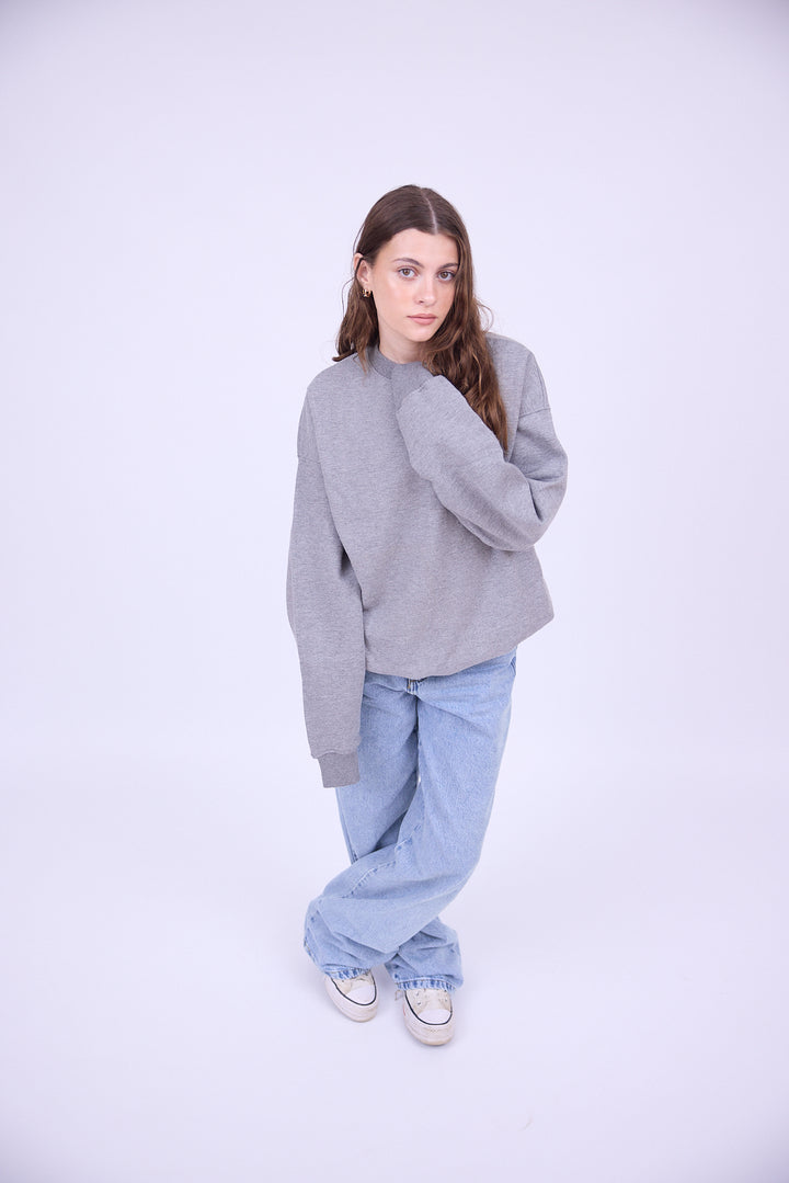 AYO Crew Neck - Grey